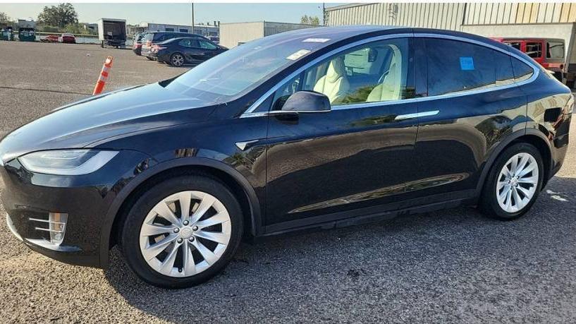 TESLA MODEL X 2018 5YJXCBE25JF121914 image